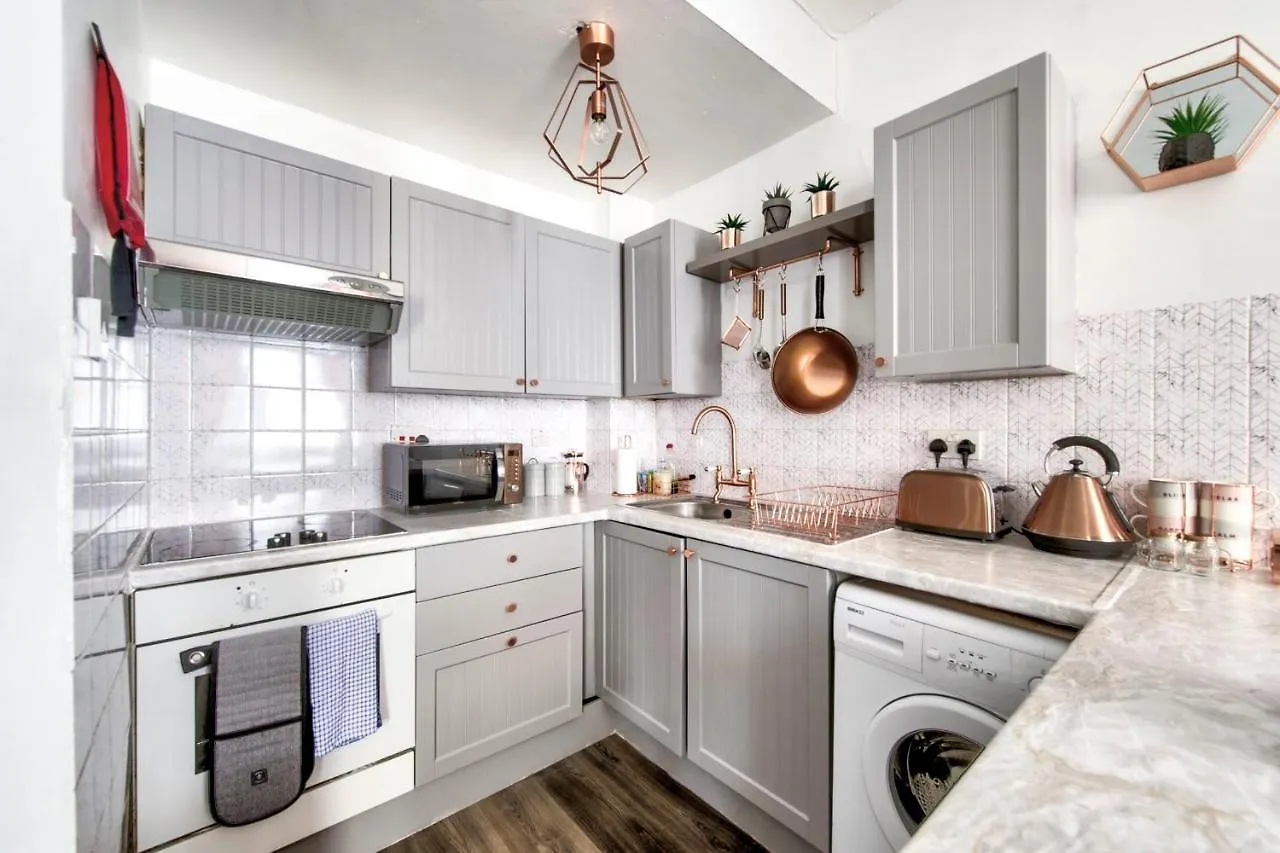 شقة Guestready - Stylish Home In Edinburgh Oldtown المملكة المتحدة