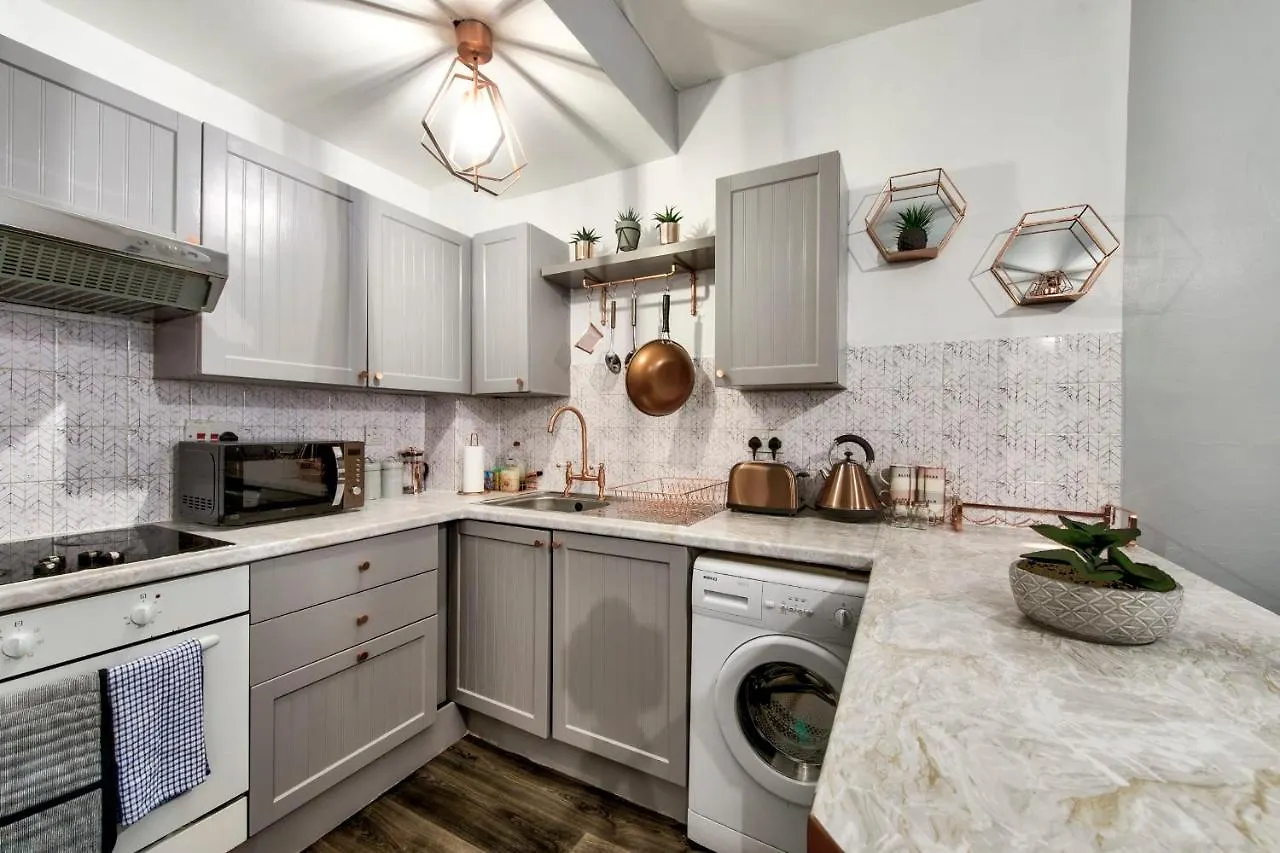 Guestready - Stylish Home In Edinburgh Oldtown Apartment